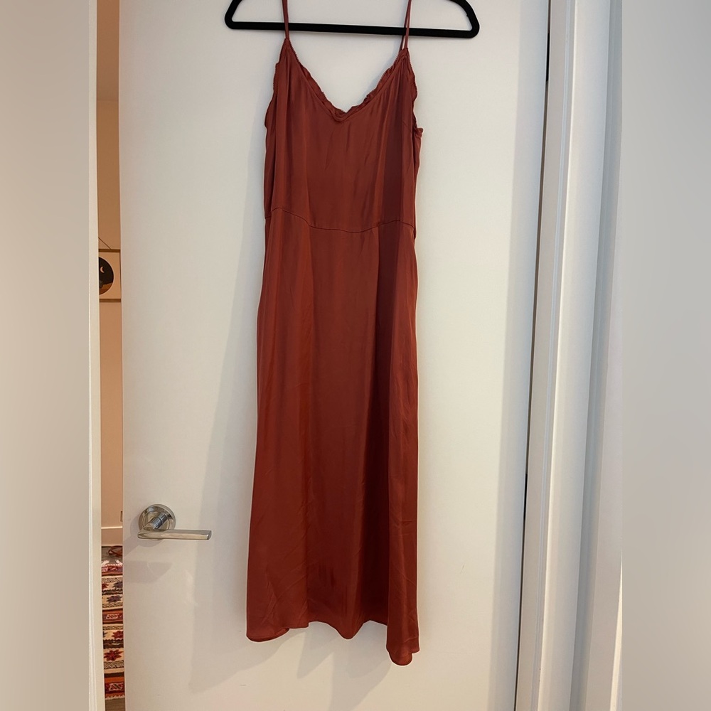 Wilfred Free Midi Satin dress